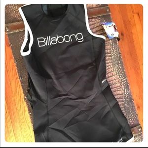 Billlabong shorts wetsuit Size 10 NWT